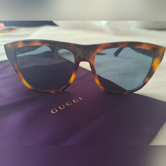 Sunglasses - Picture 4 of 4